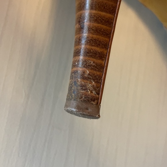 Gorgeous Leather braided tall boots - Picture 7 of 9